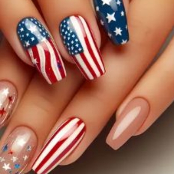 🔥3/$21 Patriotic Press On Nails with Stars and Stripes - Picture 1 of 1